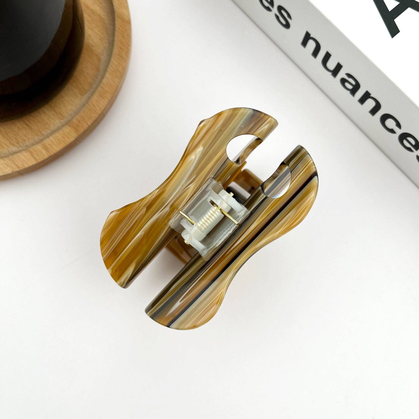 Palette Acetate Hair Claw Clip