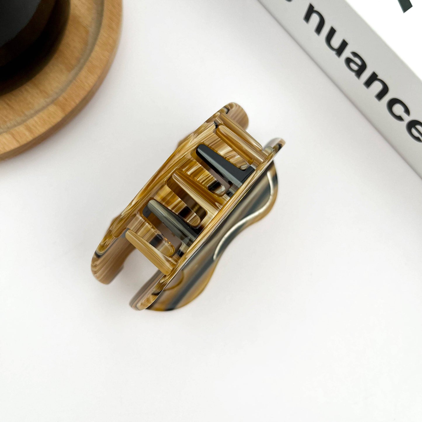 Palette Acetate Hair Claw Clip