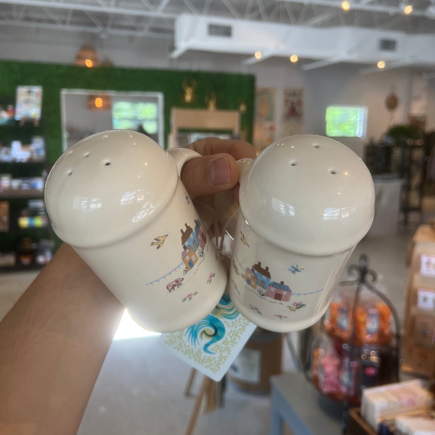 (2) 80s Heartland Spice Shakers
