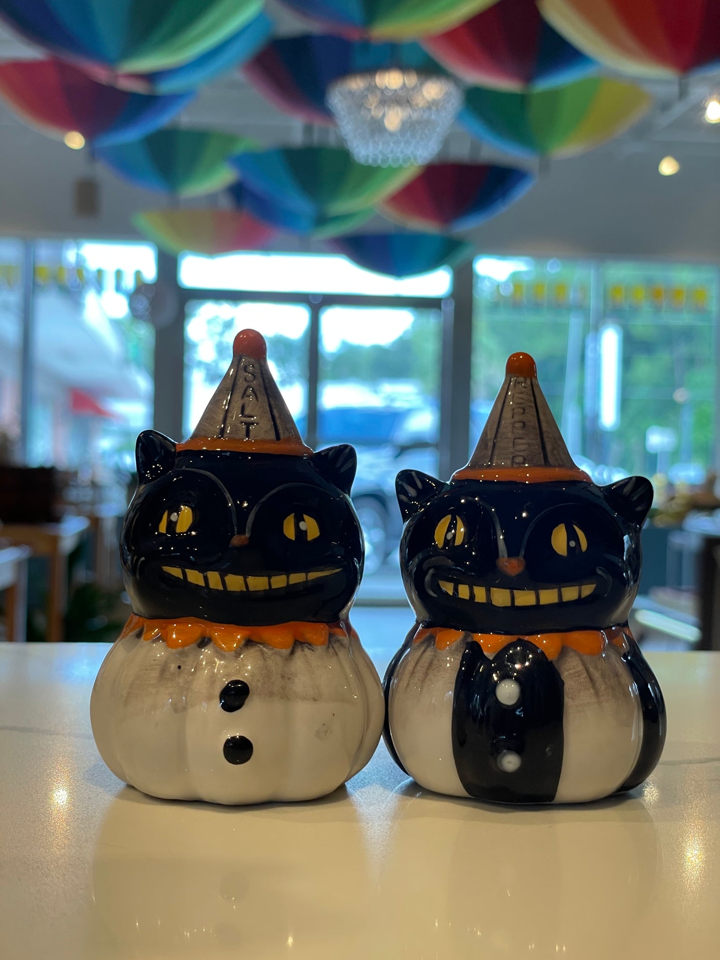 Halloween Cats Salt & Pepper Shakers
