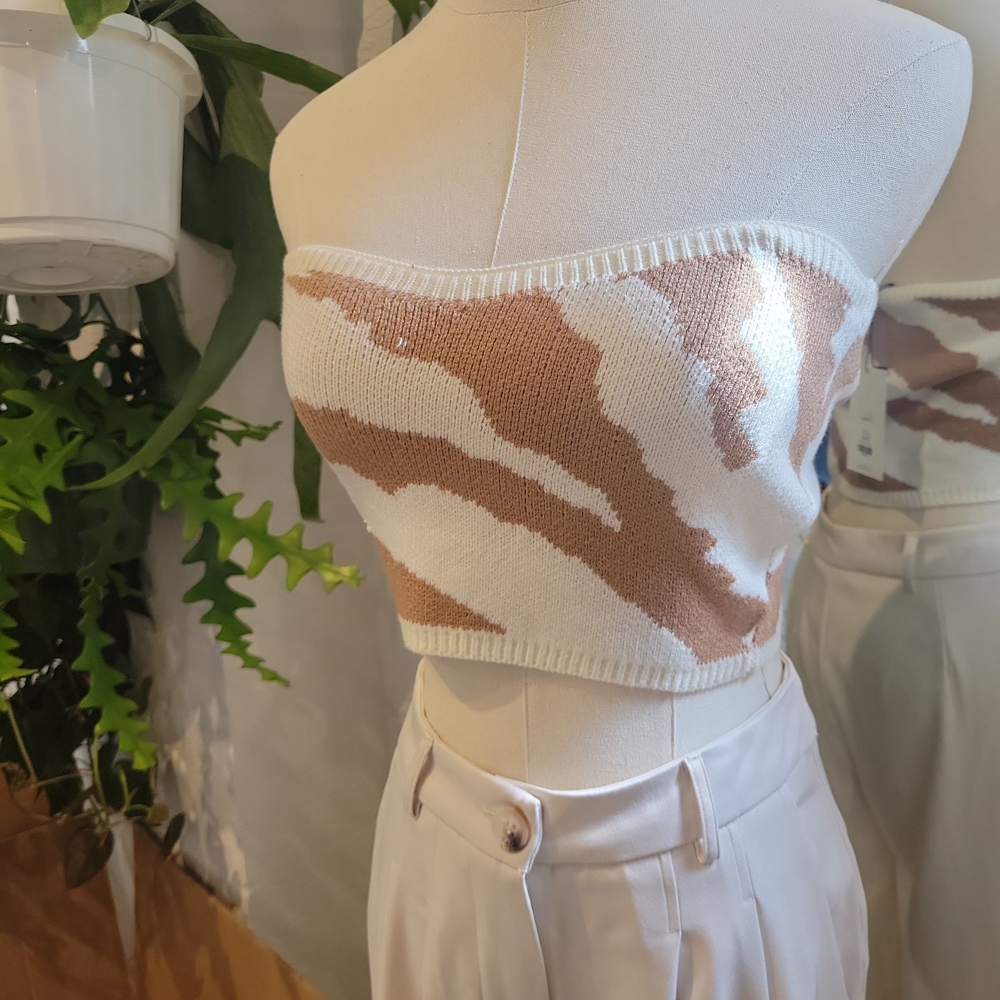 Lyella Knit Crop Top Ivory