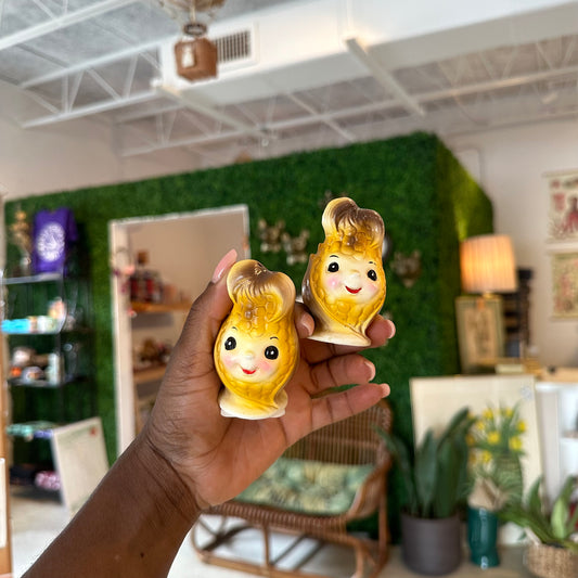 (Pair) Anthropomorphic Corn S&P Shakers